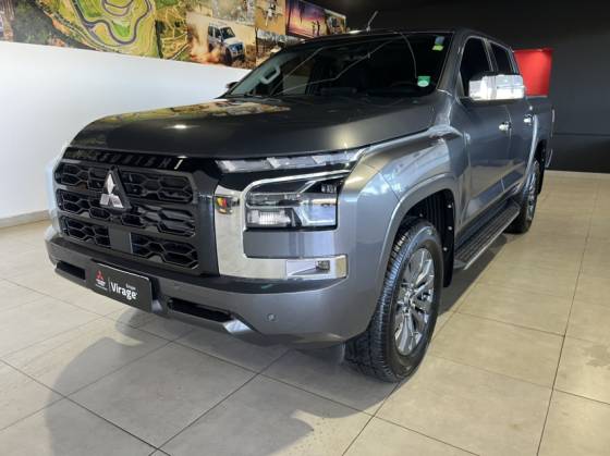 MITSUBISHI TRITON 2.4 BITURBO DIESEL CD HPE-S 4X4 AUTOMÁTICO MITSUBISHI TRITON 2.4 BITURBO DIESEL CD HPE-S 4X4 AUTOMÁTICO